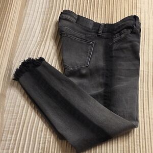 Pistola Black Frayed Ankle Jeans EUC